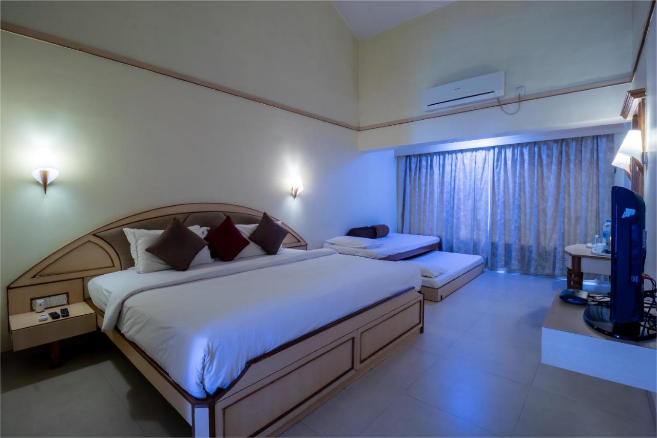 Aveda Blue Country Resort Panchgani Exterior foto